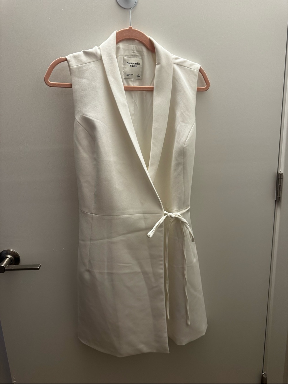 Abercrombie & Fitch Cream Sleeveless Tie-Waist Dress